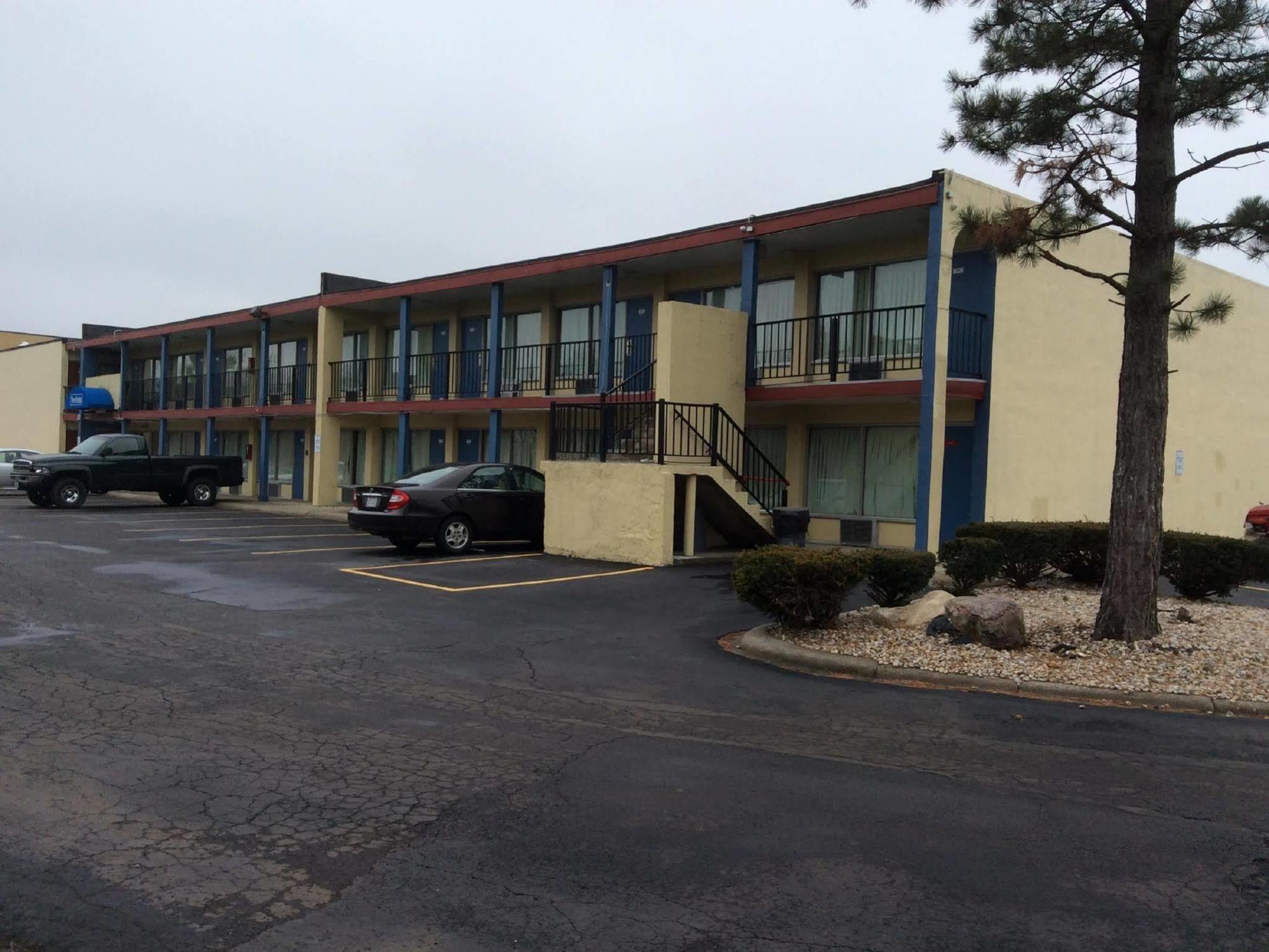 Budget Inn Columbus East Exterior foto